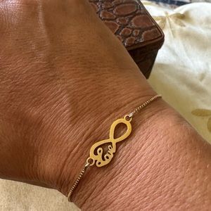 Adjustable Gold & Silver Tone ‘ Love ‘ Chain Infinity Bracelet w/ Crystal Ends.